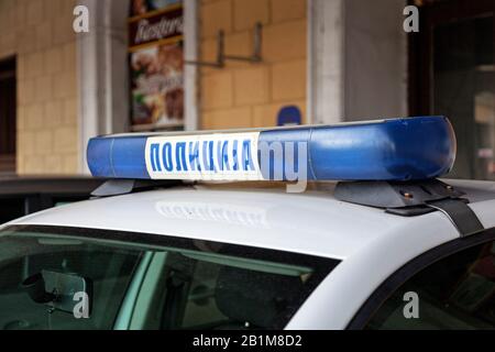 Belgrad, Serbien - 24. Mai 2019: Nahaufnahme der Sirene des serbischen Polizeiwagens. Stockfoto