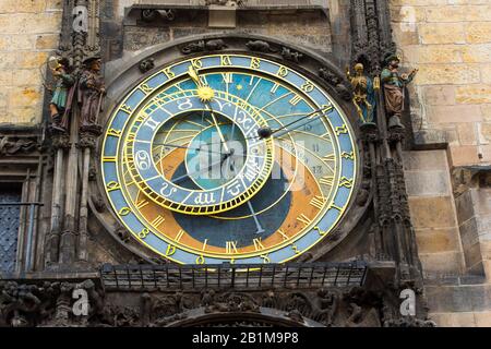 Nahaufnahme eines Teils der Prager Astronomischen Uhr Orloj, Prager Uhr Stockfoto