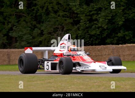 Ein McLaren M23 F1-Wagen mit einem Ford Cosworth DFV-Motor, der erstmals in der Saison 1973 gefahren wurde, wurde auf dem Goodwood Festival of Speed gezeigt. Stockfoto