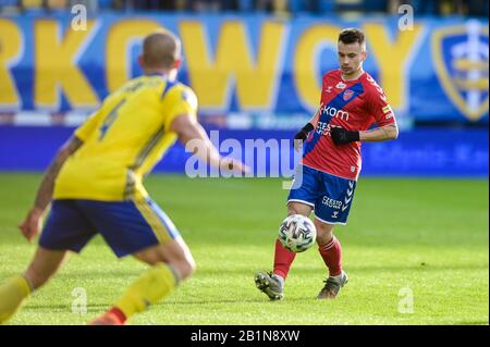 Fran Tudor von Rakow während des polnischen Ekstraklasa-Spiels zwischen Arka Gdynia und Rakow Tschenstochowa in Gdynia im Einsatz.(Endstand; Arka Gdynia 3:2 Rakow Tschenstochowa) Stockfoto