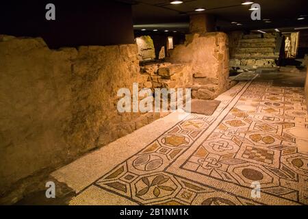 Der Crypt-Bereich unterhalb des Duomo in Florenz Italien Stockfoto
