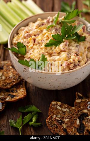 Hausgemachtes reuben-bad mit Rinderkornfleisch Stockfoto