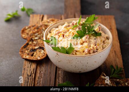 Hausgemachtes reuben-bad mit Rinderkornfleisch Stockfoto