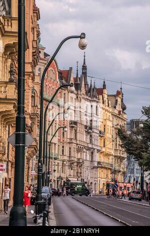 Gebäude am Masarykovo nabrezi, Nove Mesto, Prag, Tschechische Republik, Europa Stockfoto