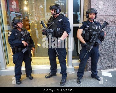 Beamte des New York Police Department Counterterrorism Bureau. Stockfoto