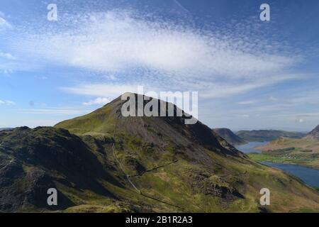 High Stile aus Haystacks mit Buttermere und Crummock-Wasser in der Ferne Stockfoto