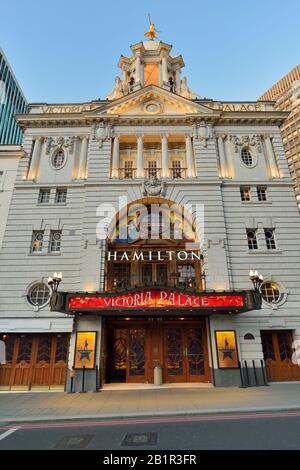 Victoria Palace Theatre, Victoria Street, Westminster, London, Vereinigtes Königreich Stockfoto