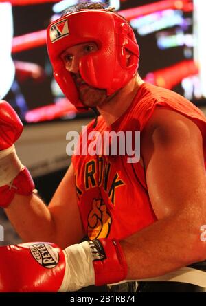 Manchester, Uk World Boxing Champion Tyson Fury trainiert im Trafford Center-Kredit Ian Fairbrother/Alamy Stock Photos Stockfoto