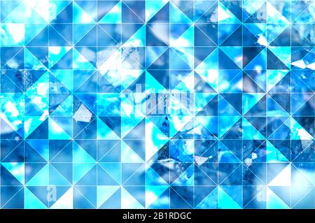 Blau türkis abstrakter polygonaler Hintergrund von isosceles Dreiecken. Kann für moderne Projekte, Workflows, Banner, Webdesigns, Websites verwendet werden. Stockfoto