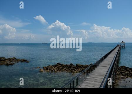 Batam Indonesia - Jetty am Nongsa Beach Stockfoto