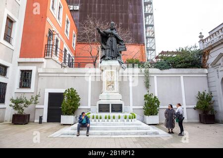 Die Außenansicht der Heilig-Geist-Kathedrale, auch bekannt als St. Esprit-Kathedrale, ist eine der wichtigsten katholischen Kirchen in Sisli, Istanbul Stockfoto