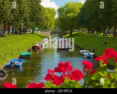 Gracht in der Friedrichstadt, Nordfriesland, Schleswig-Holstein, Deutschland, Stockfoto