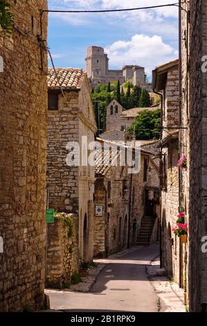 Mittelalterlichen Gasse in Assisi, Umbrien, Italien, Stockfoto