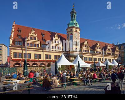 Markt mit Dem Alten Rathaus am Erntedanktag in Leipzig, Sachsen, Deutschland Stockfoto