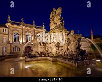 Markgrafen-Brunnen vor dem neuen Schloss in Bayreuth, Oberfranken, Bayern, Deutschland Stockfoto