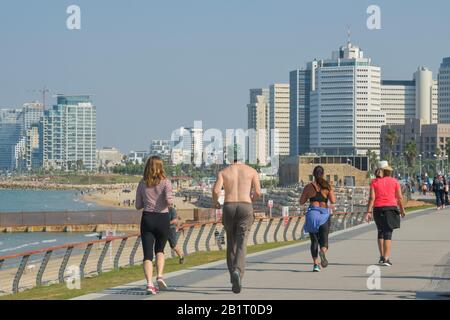 Strandpromenade, Jogger, Tel Aviv, Israel Stockfoto