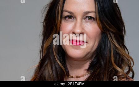 27. Februar 2020, Bayern, München: Alanis Morissette, Kanadische Sängerin, aufgenommen bei einer Presseveranstaltung. Foto: Sven Hoppe / dpa Stockfoto