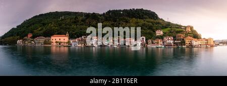 Fischerort Pasaia im Baskenland. Stockfoto