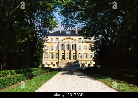 Eingang Chateau Margaux, berühmter Weinberg, Medoc, Bordeaux, Aquitanien, Frankreich, Europa Stockfoto