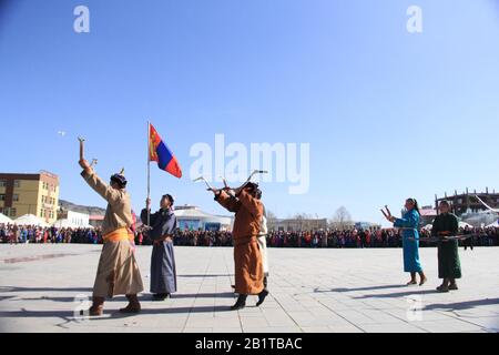 Nauryz-Festival in der Provinz Bayan Ulgii in der westlichen Mongolei. Kasachische Nomaden traditionelles Festival Stockfoto