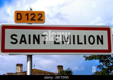 Verkehrsschild Saint-Emilion Village, Gironde, Nouvelle Aquitaine, Frankreich, Europa Stockfoto