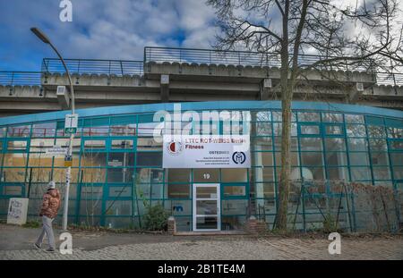 Steffi-Graf-Stadion, Lawn-Tennis-Turnier-Club "Rot-Weiß" (Verein), "Gottfried-von-Cramm-Weg", Grunewald, Berlin, Deutschland Stockfoto