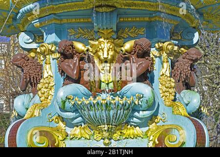 Jahrhundert Ross Fountain in Edinburgh, der von Jean Baptiste Jules Klagmann, von Daniel Ross nach Schottland gebracht wurde. 2018 wiederhergestellt. Stockfoto