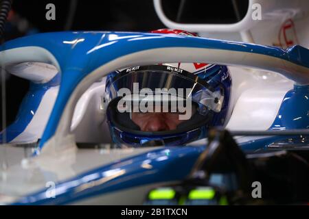 Barcelona, Spanien. , . Formel-1-Test vor der Saison. Nicholas Latifi von Rokit Williams Racing in der Garage am 5. Tag des F1 Winter Testing Credit: Marco Canoniero/Alamy Live News Stockfoto