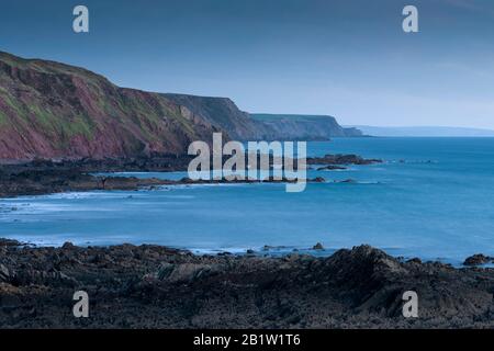 SPEKE's Mill Mouth in der Nähe von Hartland Quay an der Küste von Nord-Devon, England. Stockfoto