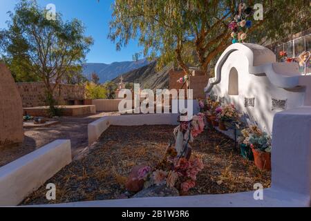 Friedhof, Purmamarca, Quebrada de Humahuaca, UNESCO-Weltkulturerbe, Provinz Jujuy, NW Argentinien, Lateinamerika Stockfoto