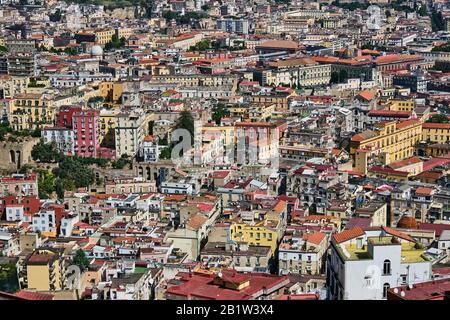 Detailansicht der Altstadt von Neapel in Italien Stockfoto