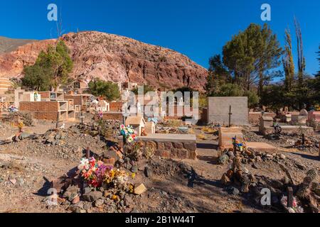 Friedhof, Purmamarca, Quebrada de Humahuaca, UNESCO-Weltkulturerbe, Provinz Jujuy, NW Argentinien, Lateinamerika Stockfoto