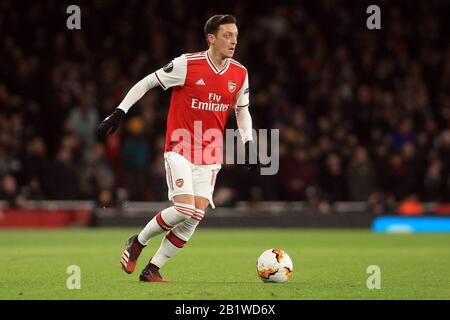 London, Großbritannien. Februar 2020. Mesut Ozil von Arsenal im Einsatz. UEFA Europa League, Runde 32, Spiel der 2. Etappe, Arsenal gegen Olympiacos im Emirates Stadium in London am Donnerstag, 27. Februar 2020. Dieses Bild darf nur für redaktionelle Zwecke verwendet werden. Nur redaktionelle Nutzung, Lizenz für kommerzielle Nutzung erforderlich. Keine Verwendung bei Wetten, Spielen oder Einzelpublikationen für Vereine/Liga/Spieler. Pic von Steffan Bowen/Andrew Orchard Sportfotografie/Alamy Live News Credit: Andrew Orchard Sportfotografie/Alamy Live News Stockfoto