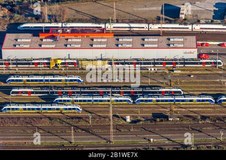 Luftbild, Abellio Rail NRW - Wartungswerkstatt Duisburg, S-Bahn-Züge, Duisburg, Ruhrgebiet, Nordrhein-Westfalen, Deutschland, Bahngleise, D Stockfoto