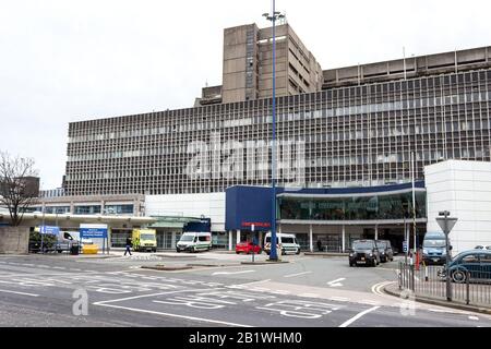 Eintritt zum Royal Liverpool University Hospital, Prescot Street, Liverpool Stockfoto