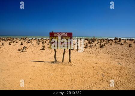 Memorial Felsen in Punta Gallinas, der Nordspitze Südamerikas, Guajira-Halbinsel, Kolumbien Stockfoto