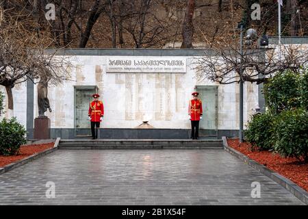 Tiflis, Georgien - 20. Januar 2020: Denkmal des georgischen Soldatenkriegs in Abchasien Stockfoto
