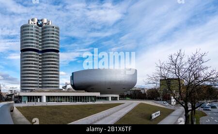 München, 12. März 2018: Das BMW Museum für Automobilgeschichte in der Nähe des Olympiaparks in München. Stockfoto