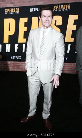 Westwood, Ca. Februar 2020. Mark Wahlberg, bei Netflix Premiere Spenser Confidential im Regency Village Theatre in Westwood California am 27. Februar 2020. Kredit: Faye Sadou/Media Punch/Alamy Live News Stockfoto