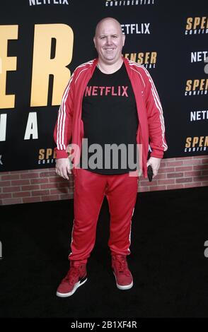 Westwood, Ca. Februar 2020. James DuMont, bei Netflix Premiere Spenser Confidential im Regency Village Theatre in Westwood California am 27. Februar 2020. Kredit: Faye Sadou/Media Punch/Alamy Live News Stockfoto