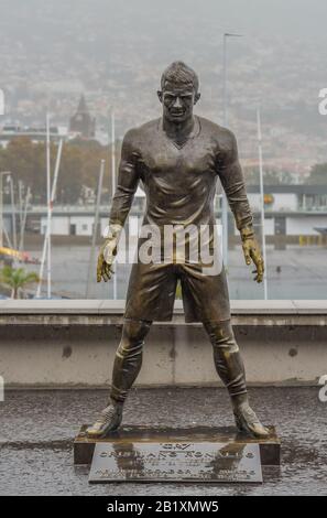 Statue, Museum CR 7, Av. Sa Carneiro, Funchal, Madeira, Portugal Stockfoto