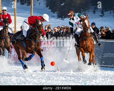 St. Moritz - 26. Januar 2020: Spielaktionen beim Snow Polo World Cup St.Moritz 2020 Stockfoto