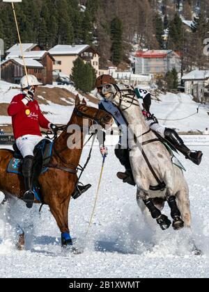 St. Moritz - 26. Januar 2020: Spielaktionen beim Snow Polo World Cup St.Moritz 2020 Stockfoto