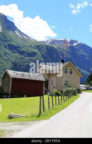 Bakka Kirche (Naeroyfjorden, Norwegen) Stockfoto