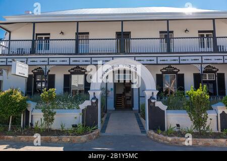 Das Heritage Swartberg Hotel befindet sich in der Stadt Prince Albert am Fuße der Swartberg Mountains, Westkaps, Südafrika Stockfoto