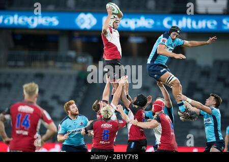 Sydney, Australien. Februar 2020. Lineout während des Super Rugby-Spiels zwischen NSW Waratahs und Emirates Lions im Bankwest Stadium, Sydney, Australien am 28. Februar 2020. Foto von Peter Dovgan. Nur redaktionelle Nutzung, Lizenz für kommerzielle Nutzung erforderlich. Keine Verwendung bei Wetten, Spielen oder einer einzelnen Club-/Liga-/Spielerpublikationen. Kredit: UK Sports Pics Ltd/Alamy Live News Stockfoto