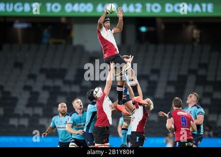 Sydney, Australien. Februar 2020. Die Lions gewinnen das Line Out während des Super Rugby-Spiels zwischen NSW Waratahs und Emirates Lions im Bankwest Stadium, Sydney, Australien am 28. Februar 2020. Foto von Peter Dovgan. Nur redaktionelle Nutzung, Lizenz für kommerzielle Nutzung erforderlich. Keine Verwendung bei Wetten, Spielen oder einer einzelnen Club-/Liga-/Spielerpublikationen. Kredit: UK Sports Pics Ltd/Alamy Live News Stockfoto