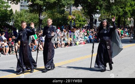 Elf Kings auf Parade Stockfoto