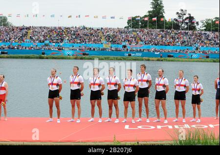 Eton Dorney, Windsor, Großbritannien, 2012 London Olympic Regatta, Dorney Lake. Eton Rowing Center, Berkshire[ Rowing]. Beschreibung: Herren-Eights-Medal Dock. KEIM8+. Filip ADAMSKI (b) , Andreas KUFFNER (2) , Eric JOHANN (3) , Maximilian REINELT (4) , Richard SCHMIDT (5) , Lukas MUELLER (6) , Florian MENNIGEN (7) , Kristof WILKE (s) , Martin SAUER (c) Dorney Lake. 13:14:00 Mittwoch 01/08/2012. [Pflichtgutschrift: Peter Spurrier/Intersport Images] Dorney Lake, Eton, Großbritannien. Austragungsort, Rowing, 2012 London Olympic Regatta. Stockfoto