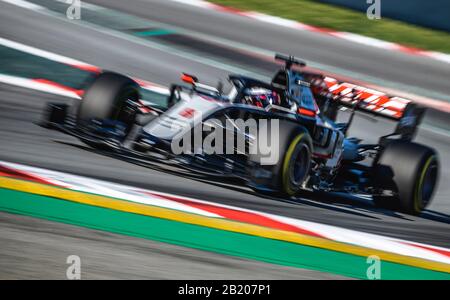 Barcelona, Spanien. Februar 2020. Kevin MAGNUSSEN (DEN) vom Team Haas F1 fährt in seinem VF-20 an Tag sechs der Formel-1-Wintertests auf dem Circuit de Catalunya Credit: Matthias Oesterle/Alamy Live News Stockfoto